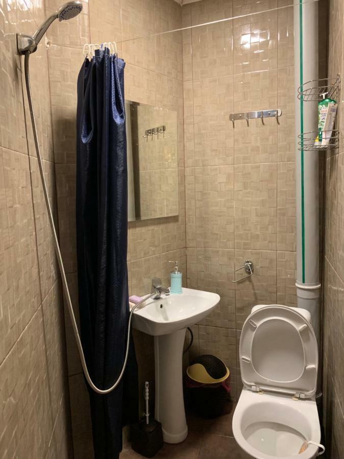 Lilus Hostel Батумі Екстер'єр фото